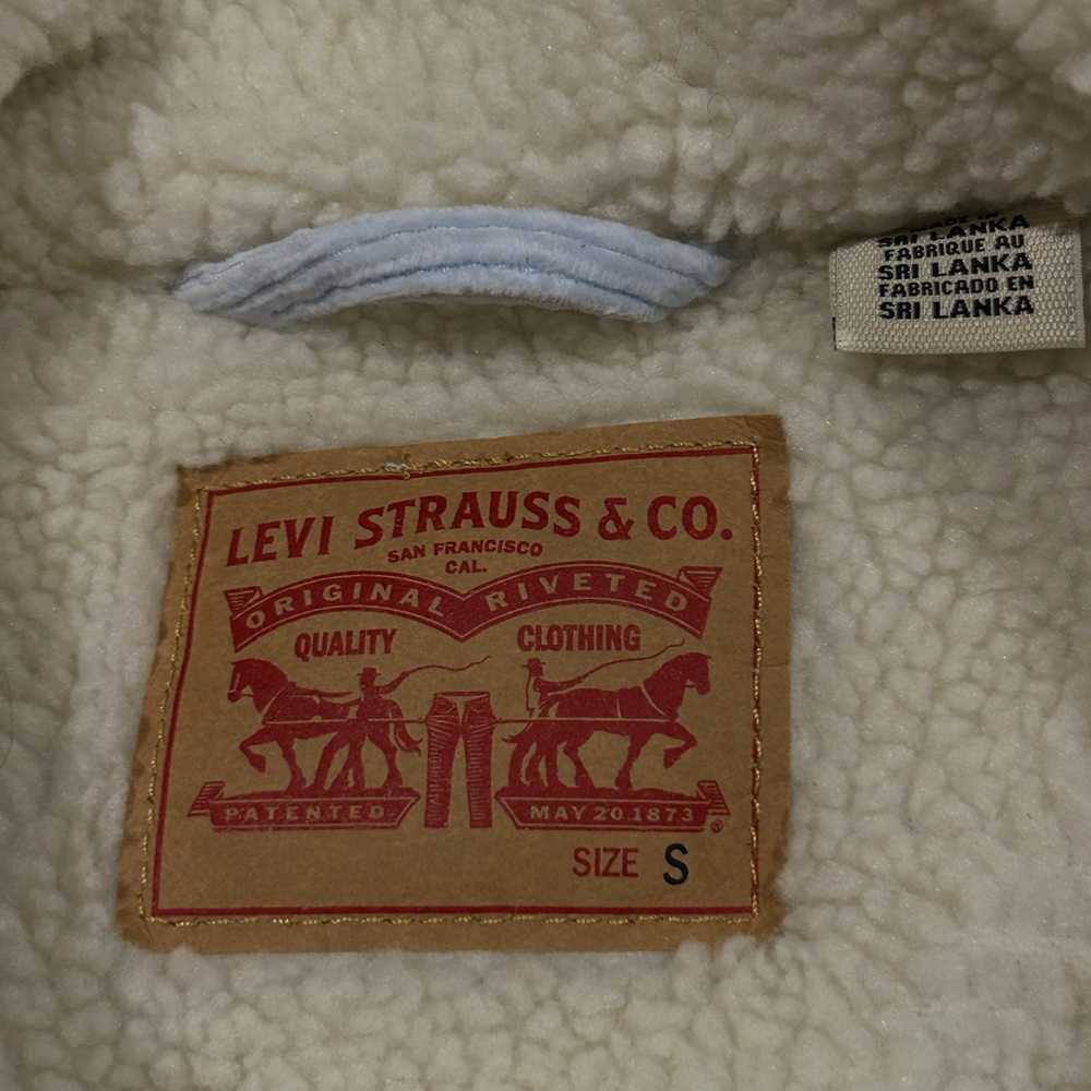 Levi’s Trucker Barn Jacket Womens Western Rodeo Ranch Camping Hiking Sz small - Picture 6 of 11